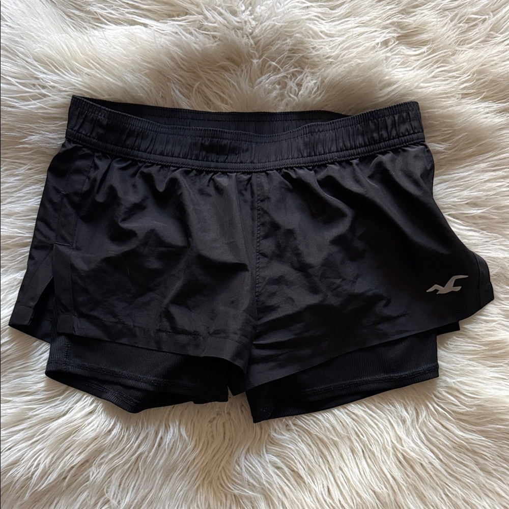 🏃🏻‍♀️HOLLISTER SLEEK BLACK ATHLETIC SHORTS👟